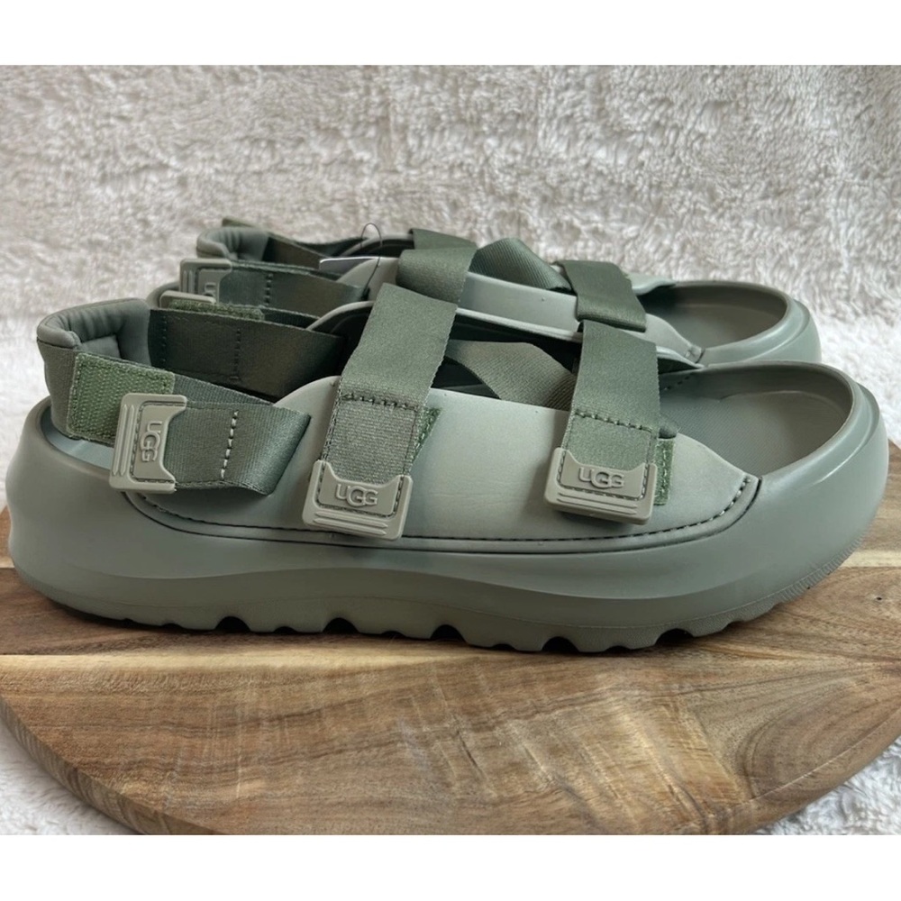UGG Stratus Platform Strappy Water Sandals 1153078 Green Men's Size 12 NWT